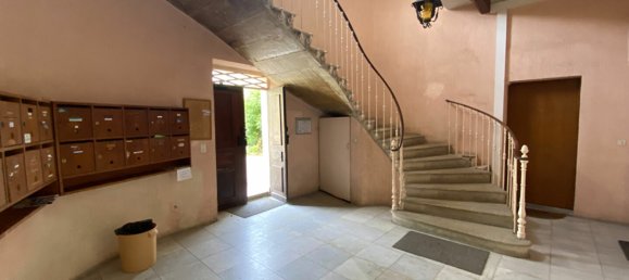 Estudio en La Motte-Servolex, France No. 358586 3