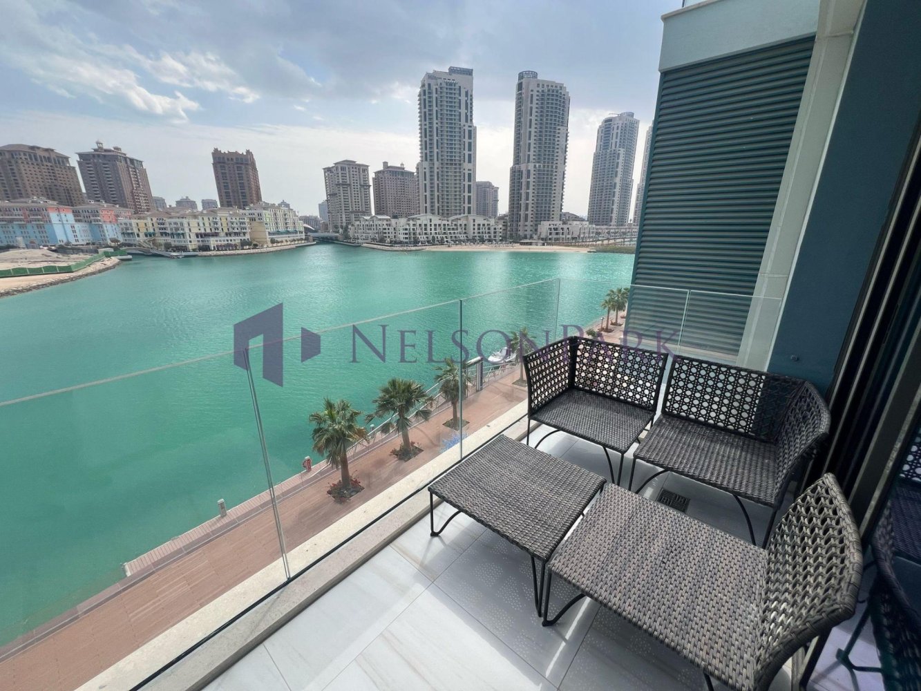 Квартира с 1 спальней в Доха, Катар № 1031