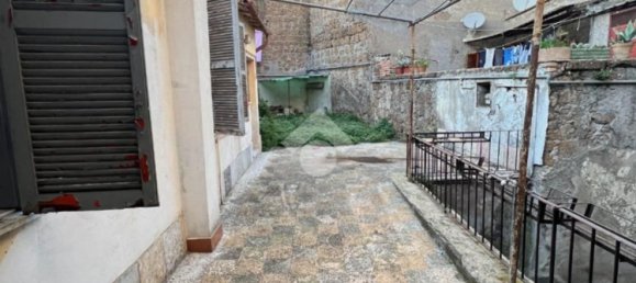 2 rooms Apartment in Civita Castellana, Italy No. 175684 4