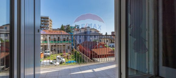 Apartamento de 2 habitaciónes en Somma Lombardo, Italy No. 266270 7