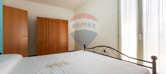 Apartamento de 2 habitaciónes en Somma Lombardo, Italy No. 266270 17