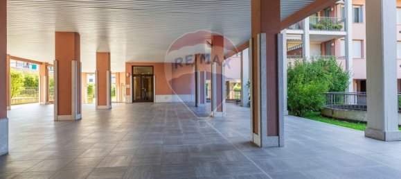 Apartamento de 2 habitaciónes en Somma Lombardo, Italy No. 266270 22