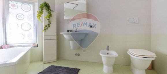 Apartamento de 2 habitaciónes en Somma Lombardo, Italy No. 266270 20
