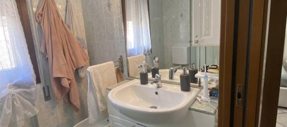 4غرفة منزل في Rovigo, Italy رقم 175146 10