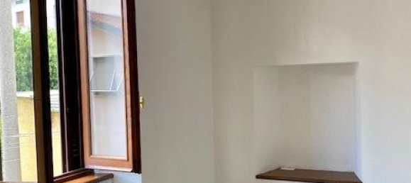 Квартира с 3 комнатами в Казлино д’Эрба, Италия № 11586 20