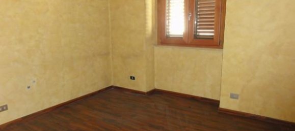 4-salle Appartement à Ceccano, Italy No. 76766 11