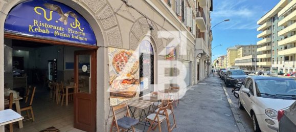 3 rooms Commercial property in Trieste, Italy No. 357740 2