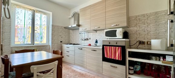 3 rooms Apartment in Rome, Italy No. 201465 14