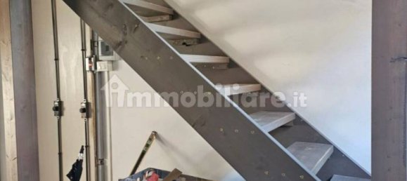 105m² Commercial property in Modena, Italy No. 374841 9