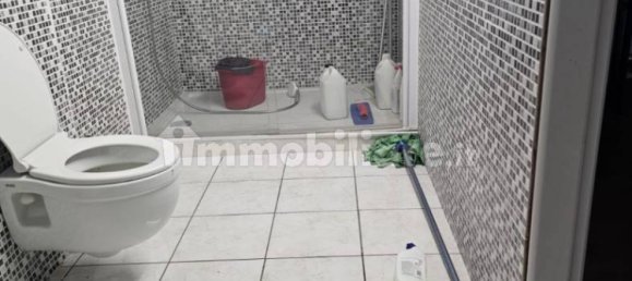 105m² Commercial property in Modena, Italy No. 374841 8