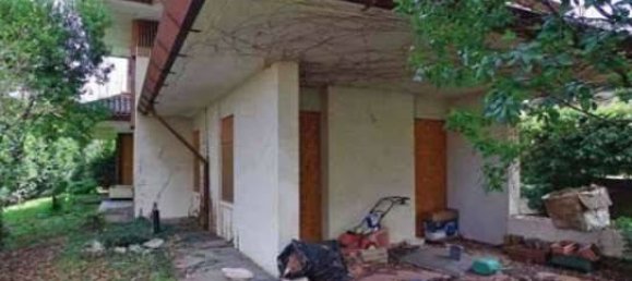 4 bedrooms Villa in Valdobbiadene, Italy No. 266617 8