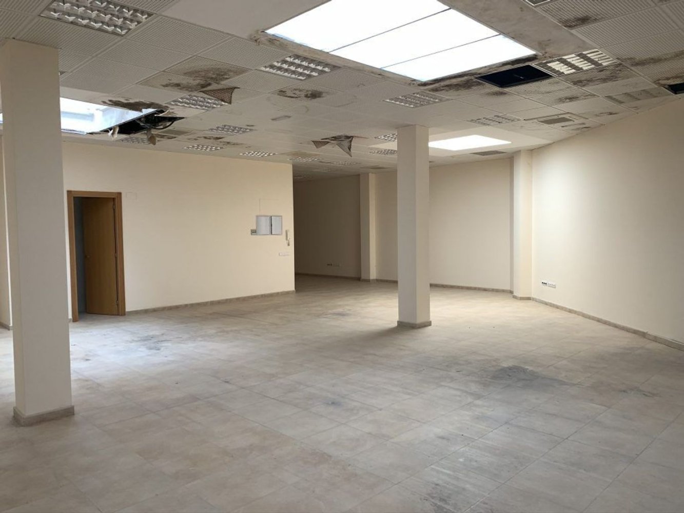 188m² Office in Barcelona, Spain No. 234601