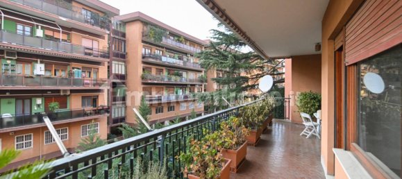4 bedrooms Apartment in Rome, Italy No. 315186 15