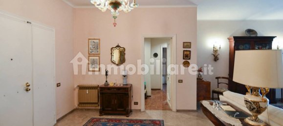 4 bedrooms Apartment in Rome, Italy No. 315186 6