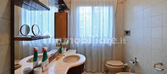 4 bedrooms Apartment in Rome, Italy No. 315186 32