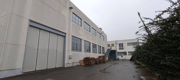 3250m² Warehouse in Cinisello Balsamo, Italy No. 12662 42