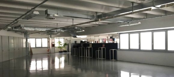 3250m² Warehouse in Cinisello Balsamo, Italy No. 12662 43