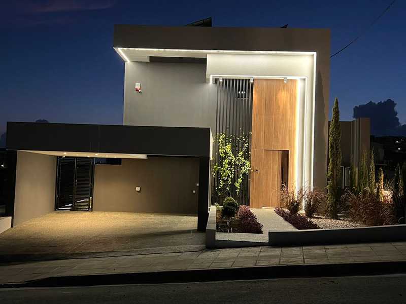 4 bedrooms Villa in Agios Athanasios, Cyprus No. 14639