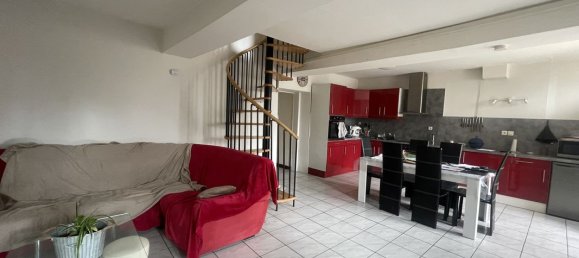 Casa de 3 dormitorios en Villeneuve-l'Archeveque, France No. 340240 3