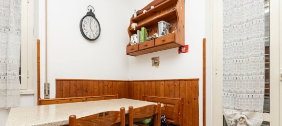 4-salle Appartement à Ciampino, Italy No. 20568 11