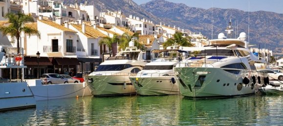 5 Schlafzimmer Villa in Marbella, Spain, Nr. 121196 45