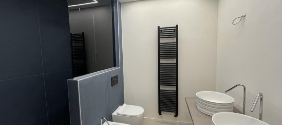 Квартира с 9 комнатами в Кунео, Италия № 235486 20