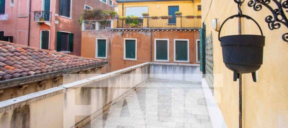 2 bedrooms Apartment in Venice, Italy No. 341716 16