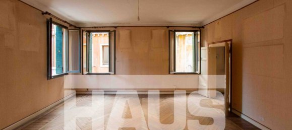 2 bedrooms Apartment in Venice, Italy No. 341716 7