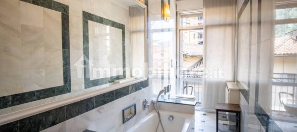 Apartamento de 2 dormitorios en Milan, Italy No. 296780 18