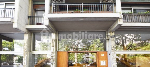 Apartamento de 2 dormitorios en Milan, Italy No. 296780 22