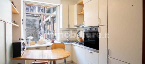 Apartamento de 2 dormitorios en Milan, Italy No. 296780 5