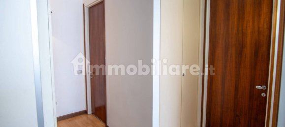 Apartamento de 2 dormitorios en Milan, Italy No. 296780 11