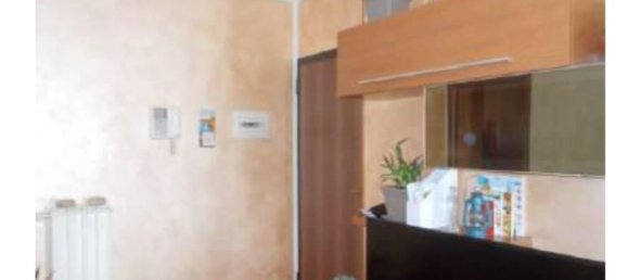 Квартира с 3 комнатами в Арезе, Италия № 156318 9