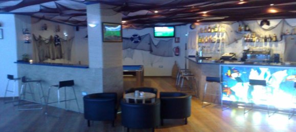 170m² Commercial property in Torrevieja, Spain No. 13023 11