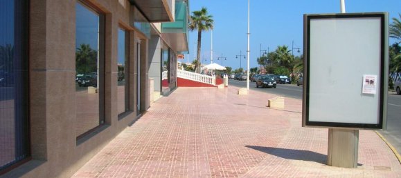170m² Commercial property in Torrevieja, Spain No. 13023 21
