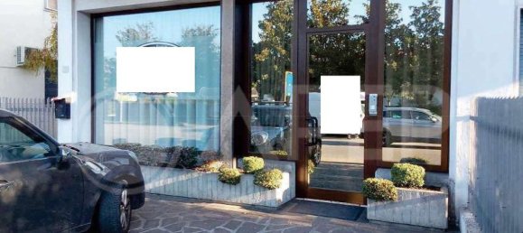 890m² Warehouse in Noventa Padovana, Italy No. 309460 3