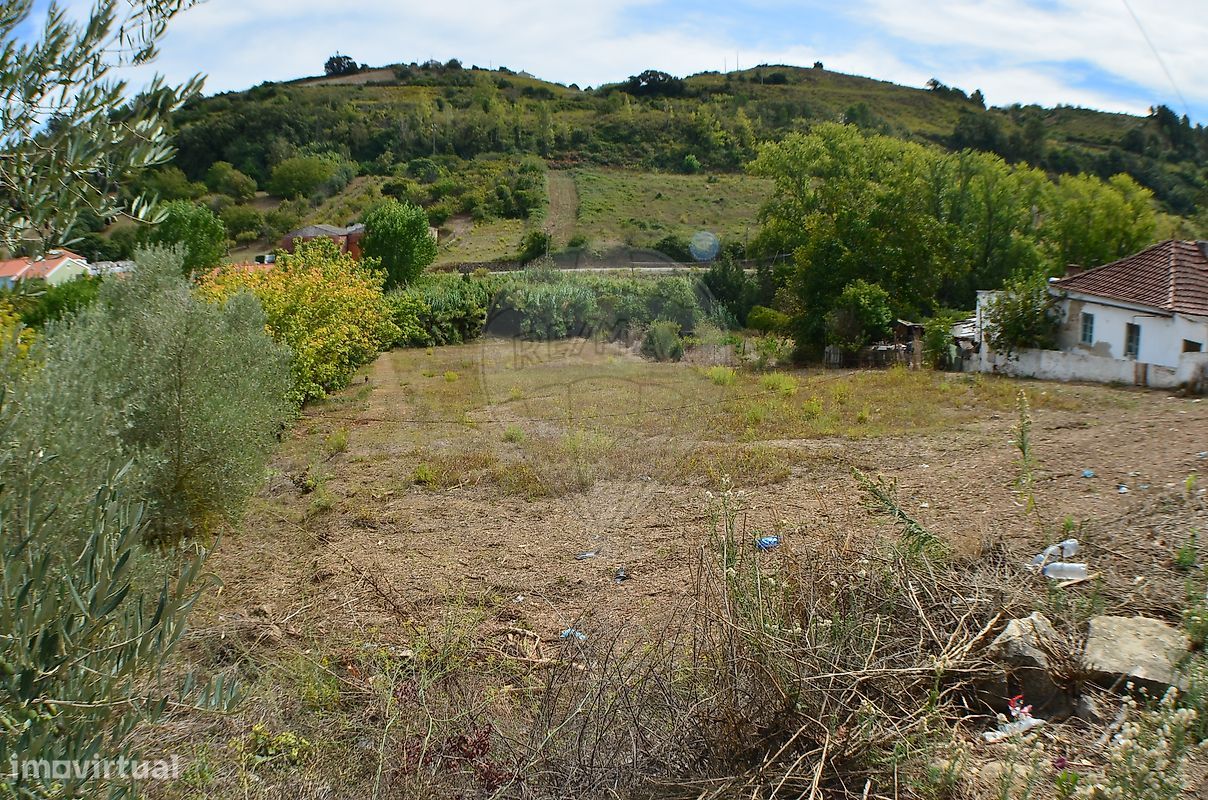 Terrain à Alenquer, Portugal 3080m² No. 177888