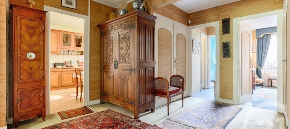 2 bedrooms Apartment in Paris, France No. 172892 4