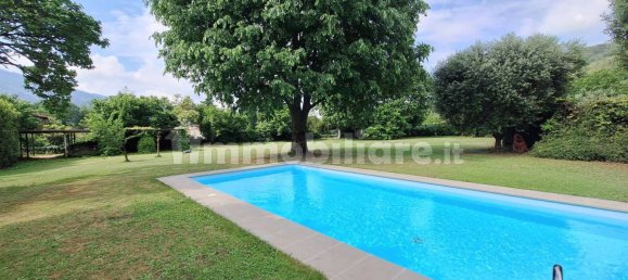 Дом с 5 спальнями в Наве, Италия № 2380 34