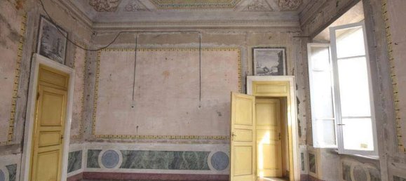 Здание с 5 комнатами в Венеция, Италия № 359417 3