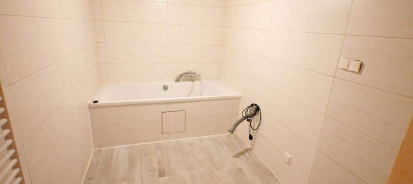 Studio in Brigittenau, Austria No. 243927 10