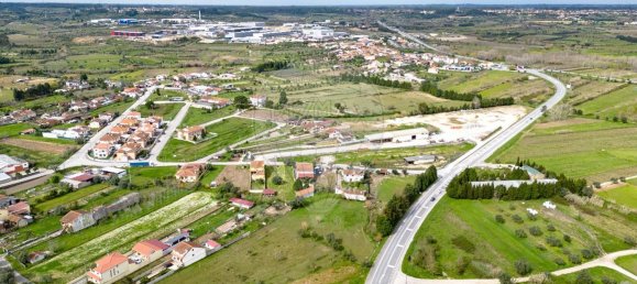 379m² Land in Casal Comba, Portugal No. 83453 2