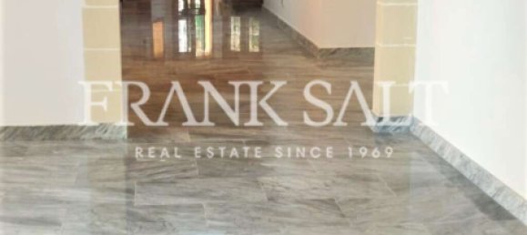 3 bedrooms Villa in Iklin, Malta No. 4790 9