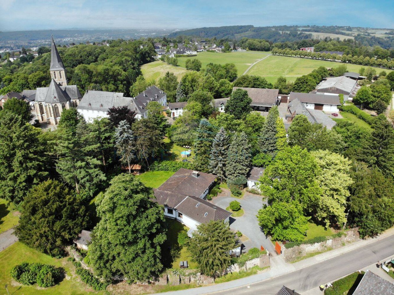 5 bedrooms House in Rhein-Sieg, Germany No. 246602