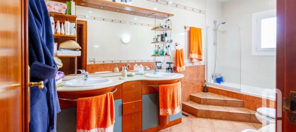 Casa de 3 dormitorios en Barcelona, Spain No. 69793 24