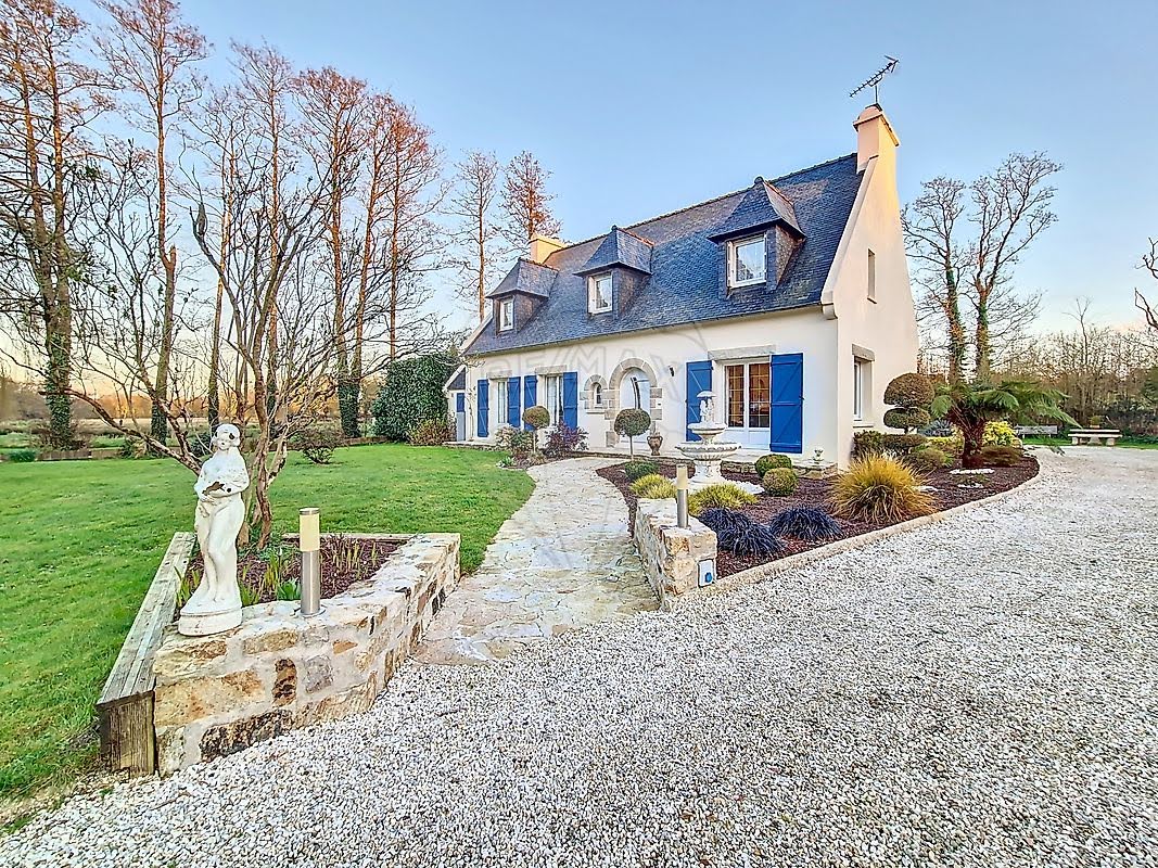 6 bedrooms House in Bourg-Blanc, France No. 276086