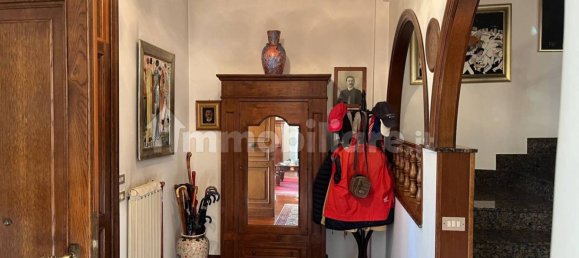 4 bedrooms Villa in Rome, Italy No. 323999 7