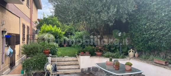 4 bedrooms Villa in Rome, Italy No. 323999 4