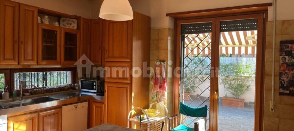 4 bedrooms Villa in Rome, Italy No. 323999 8