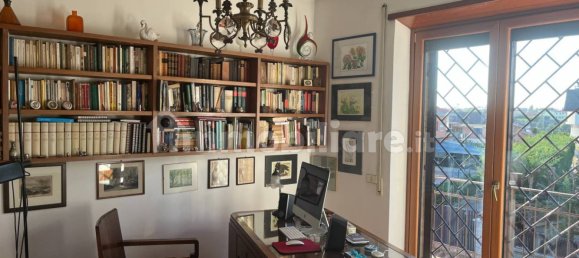 4 bedrooms Villa in Rome, Italy No. 323999 15